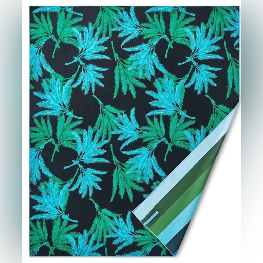 Fe Noel 60"x72"  Feathered Palm/Vertical Stripe Print Mircofiber Beach Towel